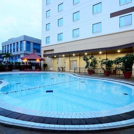 Grand Cempaka Business Hotel Yakarta Exterior foto
