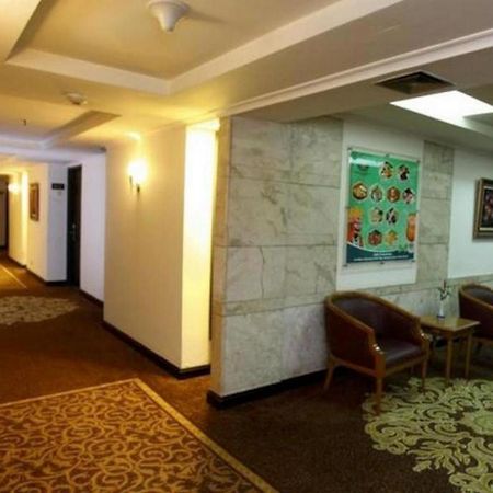 Grand Cempaka Business Hotel Yakarta Exterior foto